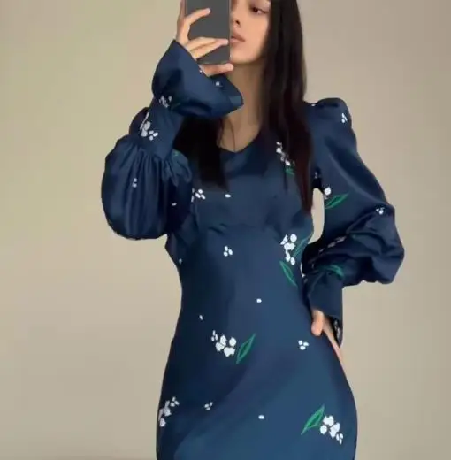 Women's Dress 2025 Latest Hot Selling New Comfortable Fashionable Printed Flared Sleeve Slim Fit Temperament Long Sleeved Dress
Women's Dress 2025 Latest Hot Selling New Comfortable Fashionable Printed Flared Sleeve Slim Fit Temperament Long Sleeved Dress
