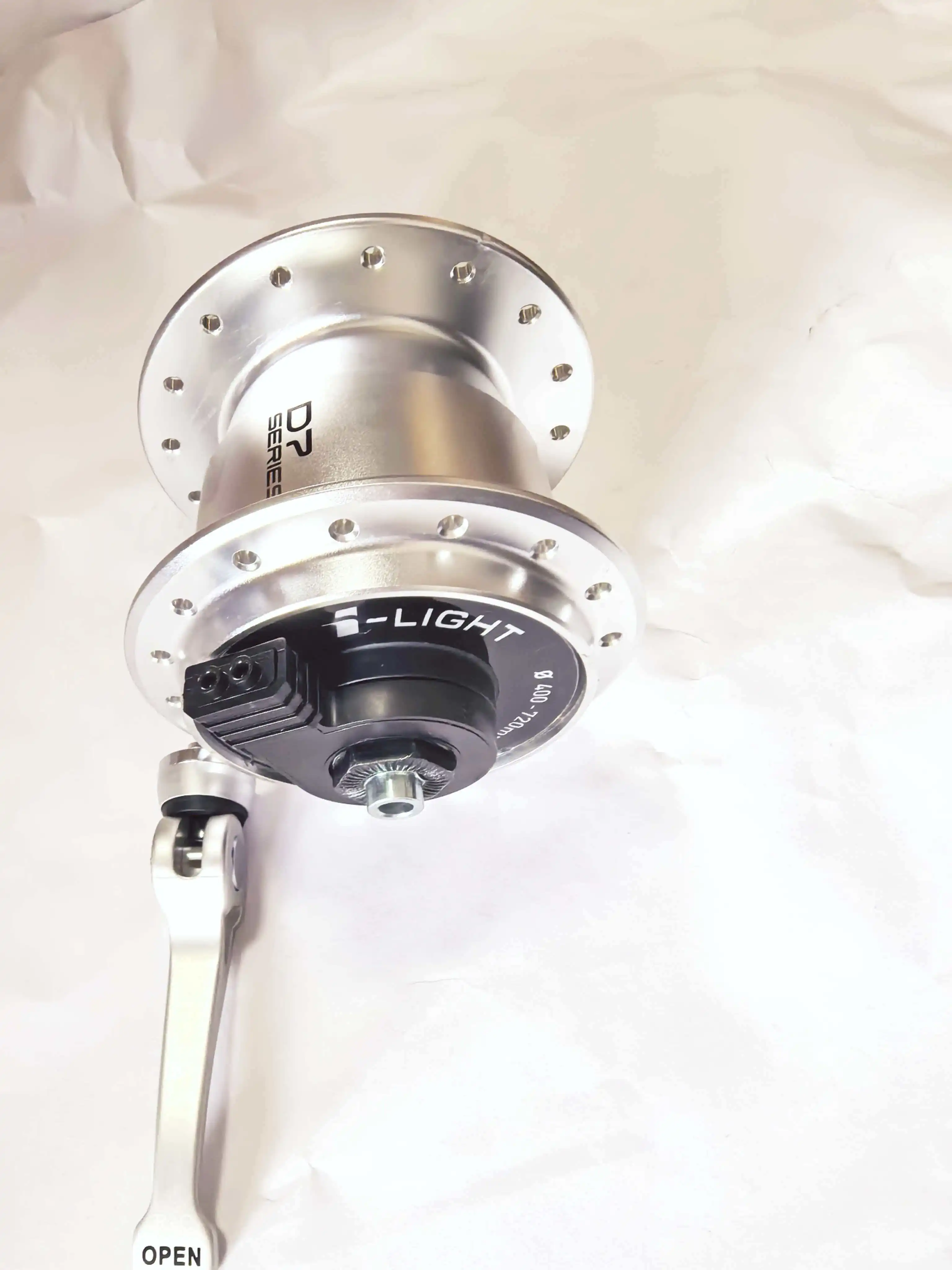 for SRAM I-LIGHT D7 Series Disc Brake Hub Dynamo 32 Holes 6V 3W 100mm Quick Release
for SRAM I-LIGHT D7 Series Disc Brake Hub Dynamo 32 Holes 6V 3W 100mm Quick Release
