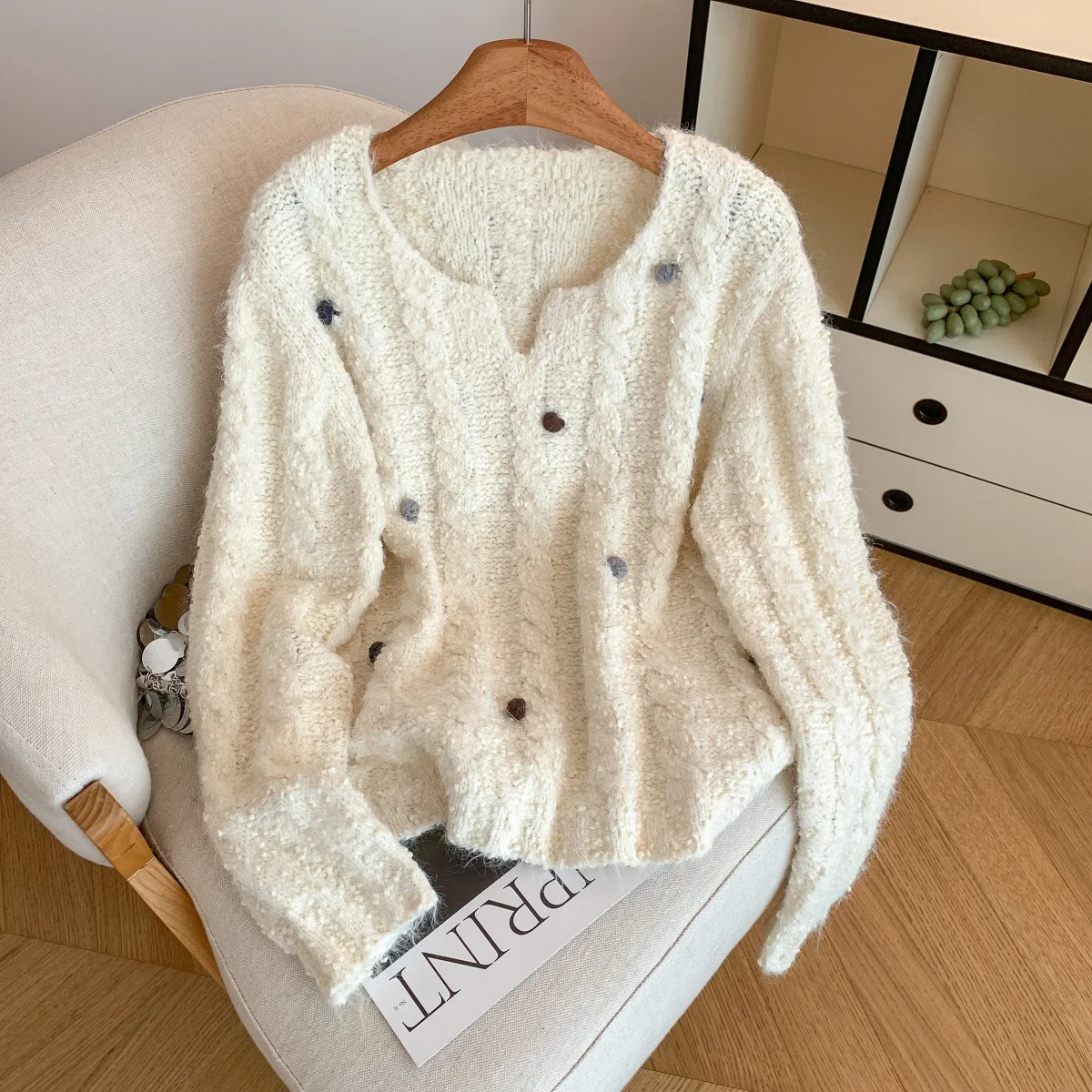 Women's Beige Brown round Neck Long Sleeve Sweater Y2K American High Street Style Casual Retro Top Warm Knitwear Autumn Winter
Women's Beige Brown round Neck Long Sleeve Sweater Y2K American High Street Style Casual Retro Top Warm Knitwear Autumn Winter