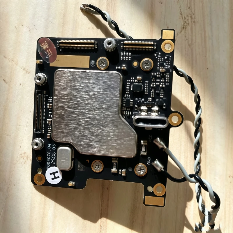 Оригинальная плата GPS-модуля DJI Matrice 4T с гибким кабелем, сменная плата GPS PCB для ремонта дрона Matrice 4T, запчасти
Оригинальная плата GPS-модуля DJI Matrice 4T с гибким кабелем, сменная плата GPS PCB для ремонта дрона Matrice 4T, запчасти