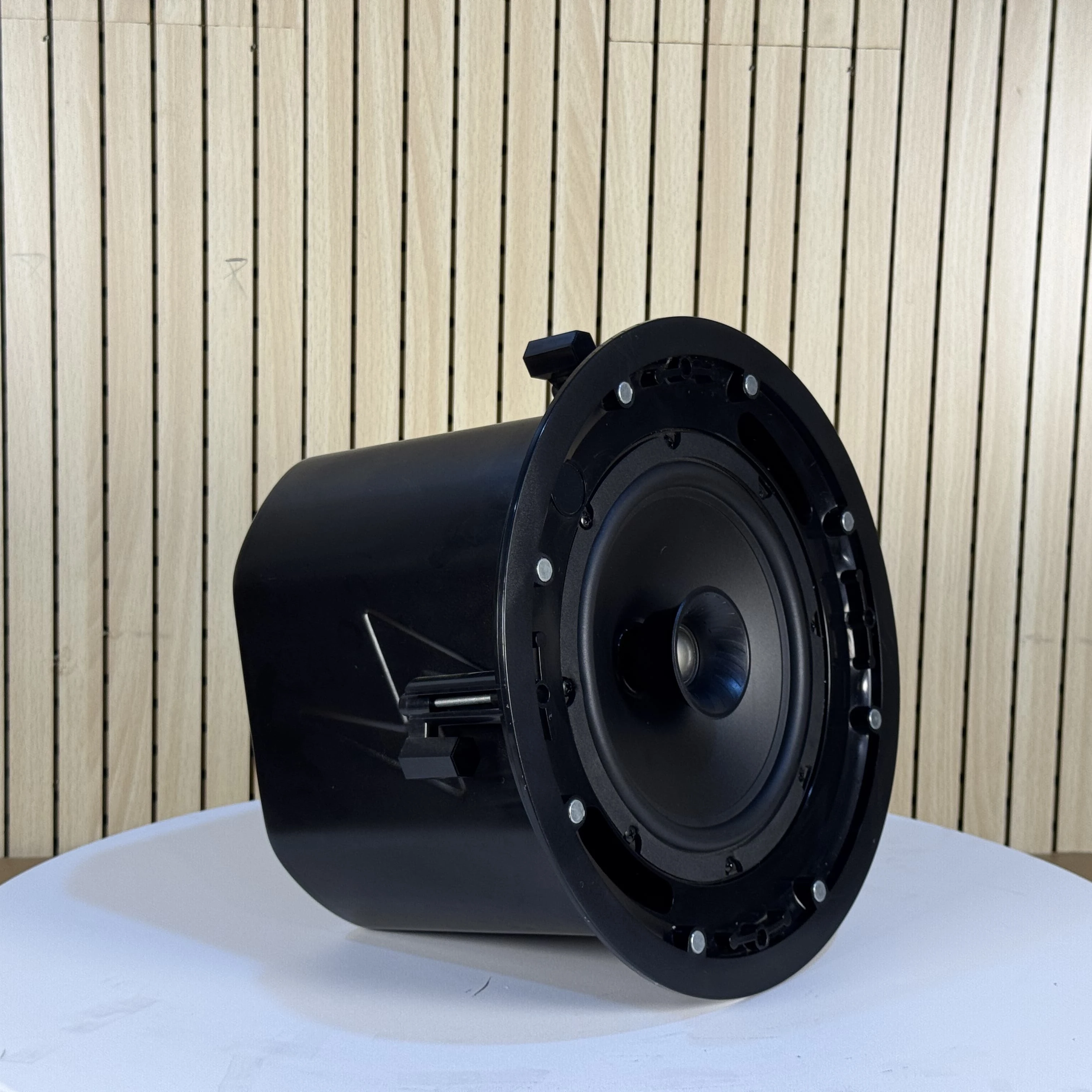 Hot Selling Fixed Resistance and Constant Pressure Non-adjustable Ceiling Audio 8ohm 8inch 80W HF 1inch Neodymium Speaker
Hot Selling Fixed Resistance and Constant Pressure Non-adjustable Ceiling Audio 8ohm 8inch 80W HF 1inch Neodymium Speaker