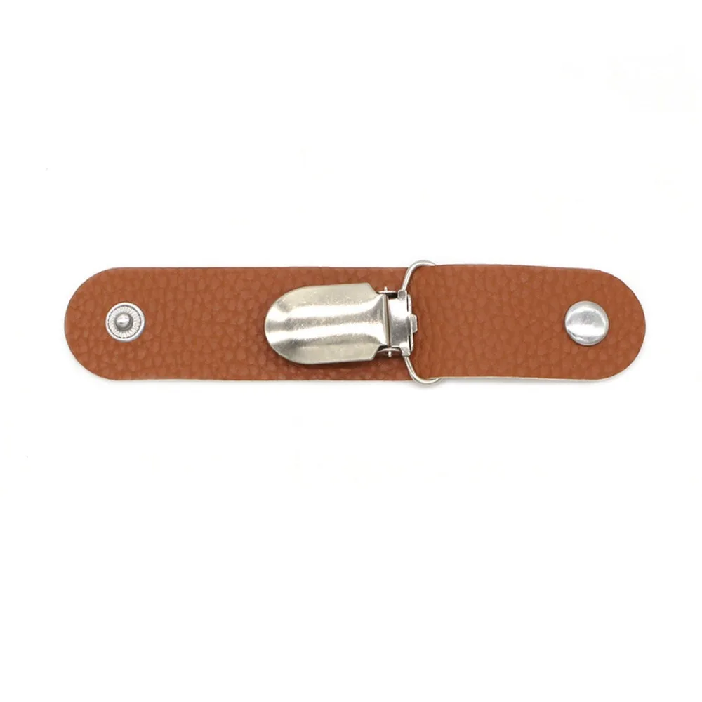 2024 PU Leather Hat Clip Practical Kids Duck Clip Aduit Portable Bag Luggage Clip Traveling
2024 PU Leather Hat Clip Practical Kids Duck Clip Aduit Portable Bag Luggage Clip Traveling
