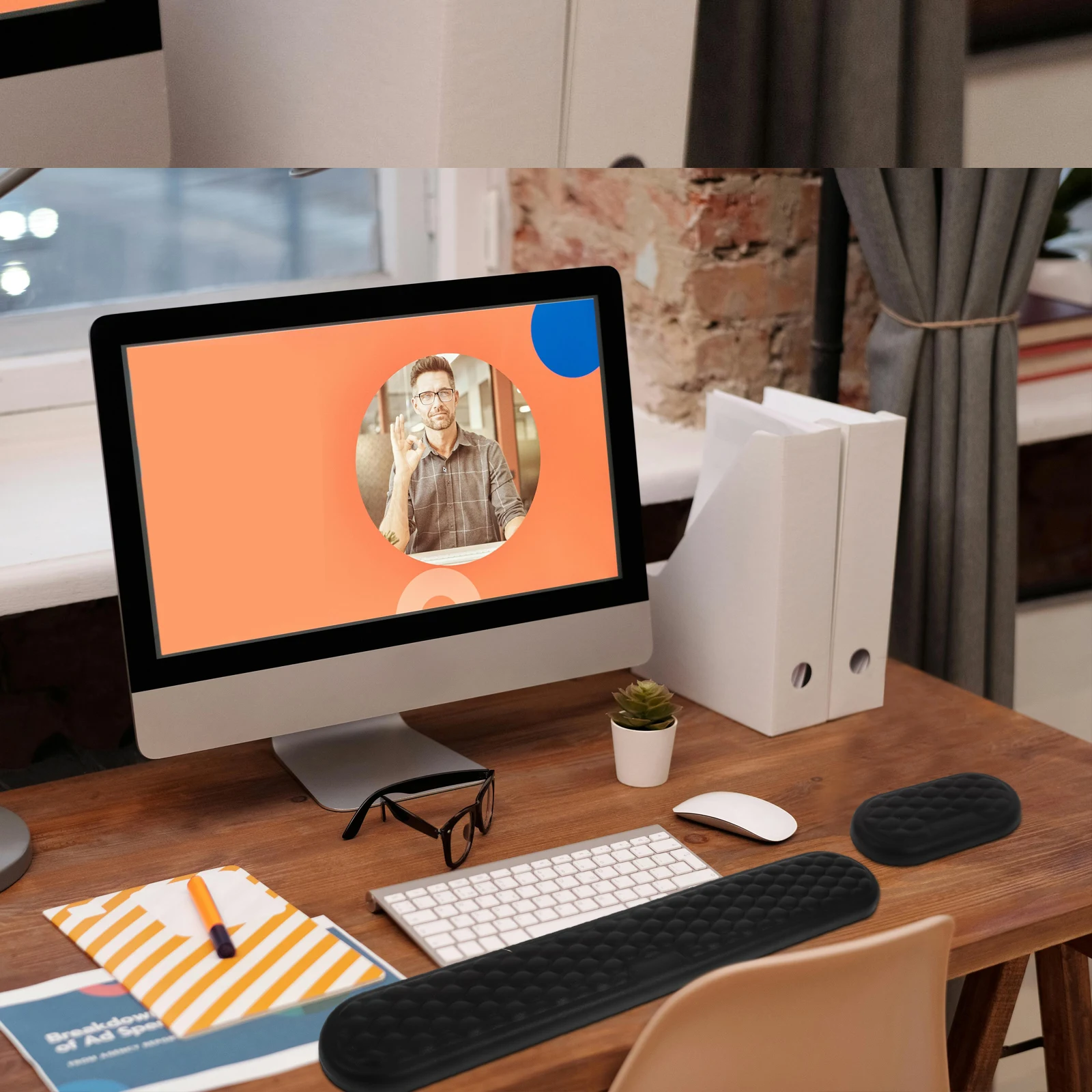 1Set Keyboard Wrist Pad Ergonomic Silicone Wrist Support Comfortable Office Gaming Mouse Pad Computer Accessory
1Set Keyboard Wrist Pad Ergonomic Silicone Wrist Support Comfortable Office Gaming Mouse Pad Computer Accessory