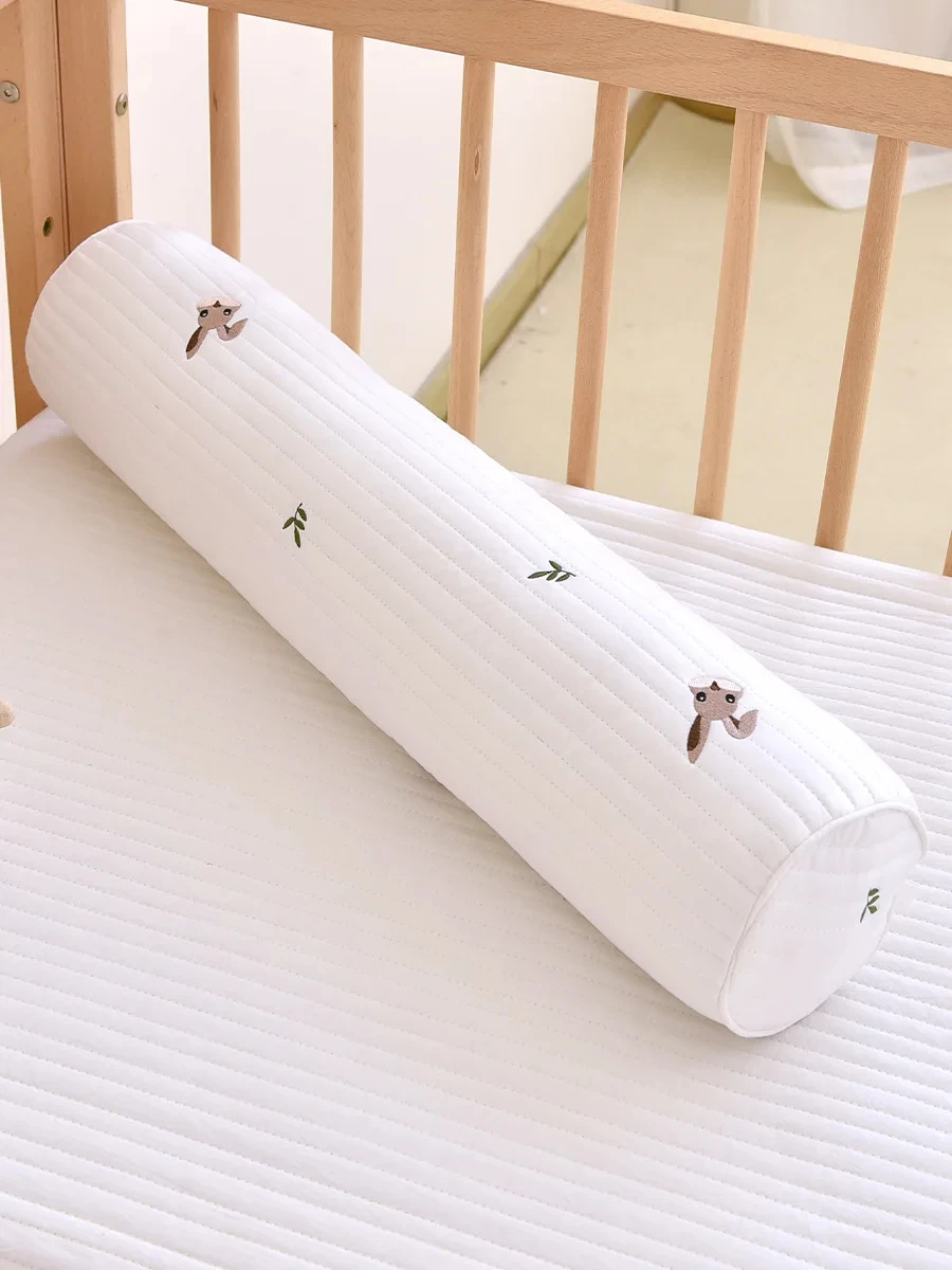 Newborn Baby Crib Newborn Soothing Cylindrical Pillow Pure Cotton Long Strip Side Sleeping Pillow Detachable ZT204
Newborn Baby Crib Newborn Soothing Cylindrical Pillow Pure Cotton Long Strip Side Sleeping Pillow Detachable ZT204