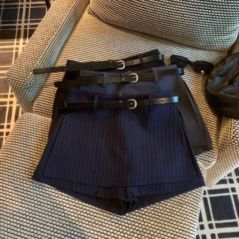 Women Stripes Short Skirt High-waist Zipper with Belt Office Lady Side Slits Safety Uniform Shorts A-line Skirts Vintage Skort
Women Stripes Short Skirt High-waist Zipper with Belt Office Lady Side Slits Safety Uniform Shorts A-line Skirts Vintage Skort