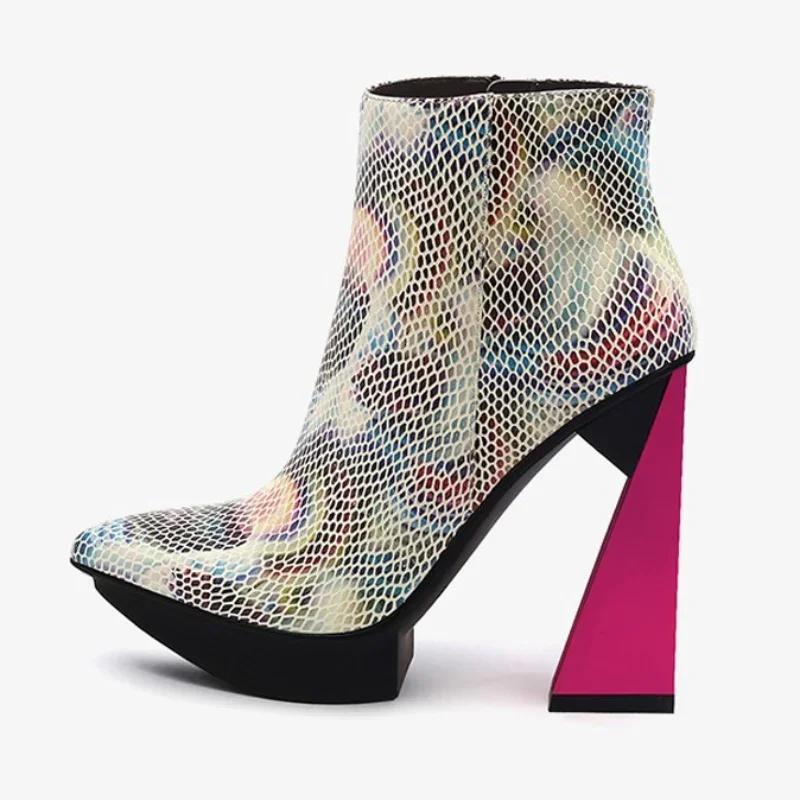 Patchwork Platform Chunky Strange Heels Ankle Short Boots Pointed Toe Side Zip Fashion Show Party Dress Spring Autum Women Shoes
Patchwork Platform Chunky Strange Heels Ankle Short Boots Pointed Toe Side Zip Fashion Show Party Dress Spring Autum Women Shoes