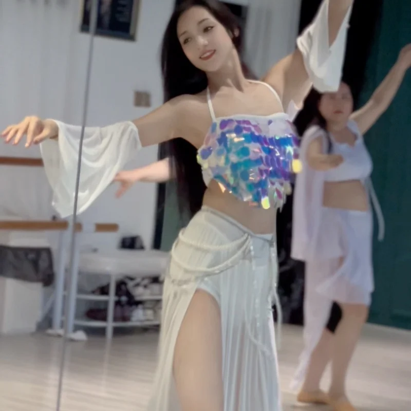 New Belly Dance Performance Costume Women's High end Sequin Top+Sleeves+Sexy Split Long Skirt 3pcs Oriental Dance Practice Set
New Belly Dance Performance Costume Women's High end Sequin Top+Sleeves+Sexy Split Long Skirt 3pcs Oriental Dance Practice Set