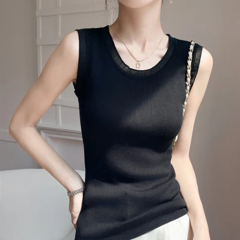 Summer new women's U-neck knitted wool vest T-shirt fashionable slim fit sleeveless casual solid color knitted top T-shirt
Summer new women's U-neck knitted wool vest T-shirt fashionable slim fit sleeveless casual solid color knitted top T-shirt