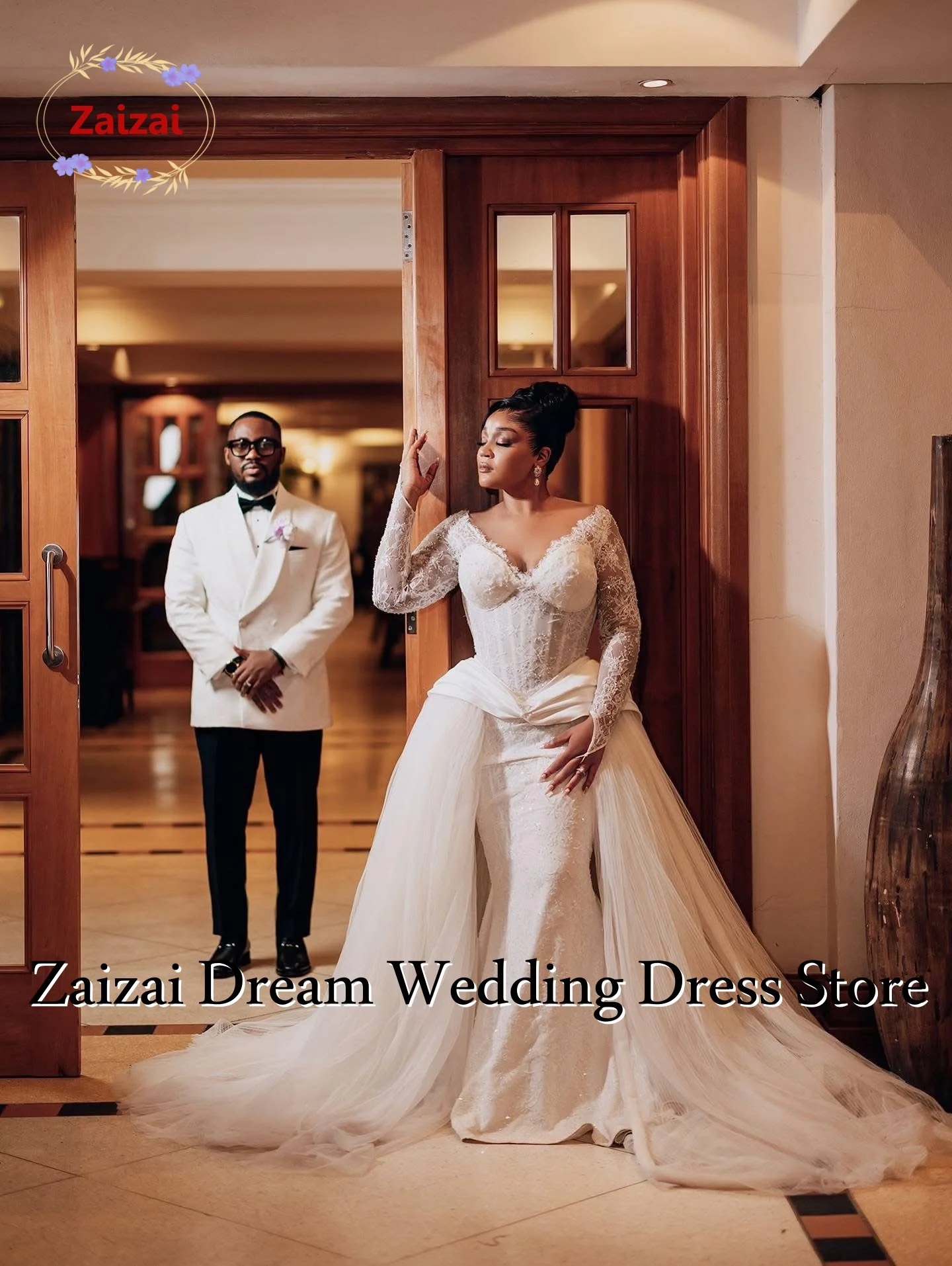 Customized Plus Size Wedding Dresses Bridal Gowns Mermaid Wedding Gowns Detachable Train Long Sleeves Sheer Neck Beaded Lace Gow
Customized Plus Size Wedding Dresses Bridal Gowns Mermaid Wedding Gowns Detachable Train Long Sleeves Sheer Neck Beaded Lace Gow