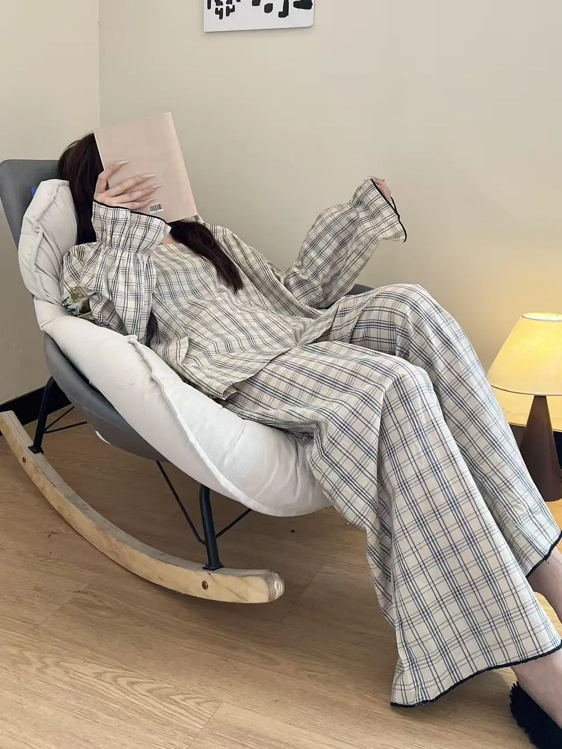 Комплект женских пижам: модная домашняя одежда в корейском стиле для весны и осени, милый дизайн
Комплект женских пижам: модная домашняя одежда в корейском стиле для весны и осени, милый дизайн