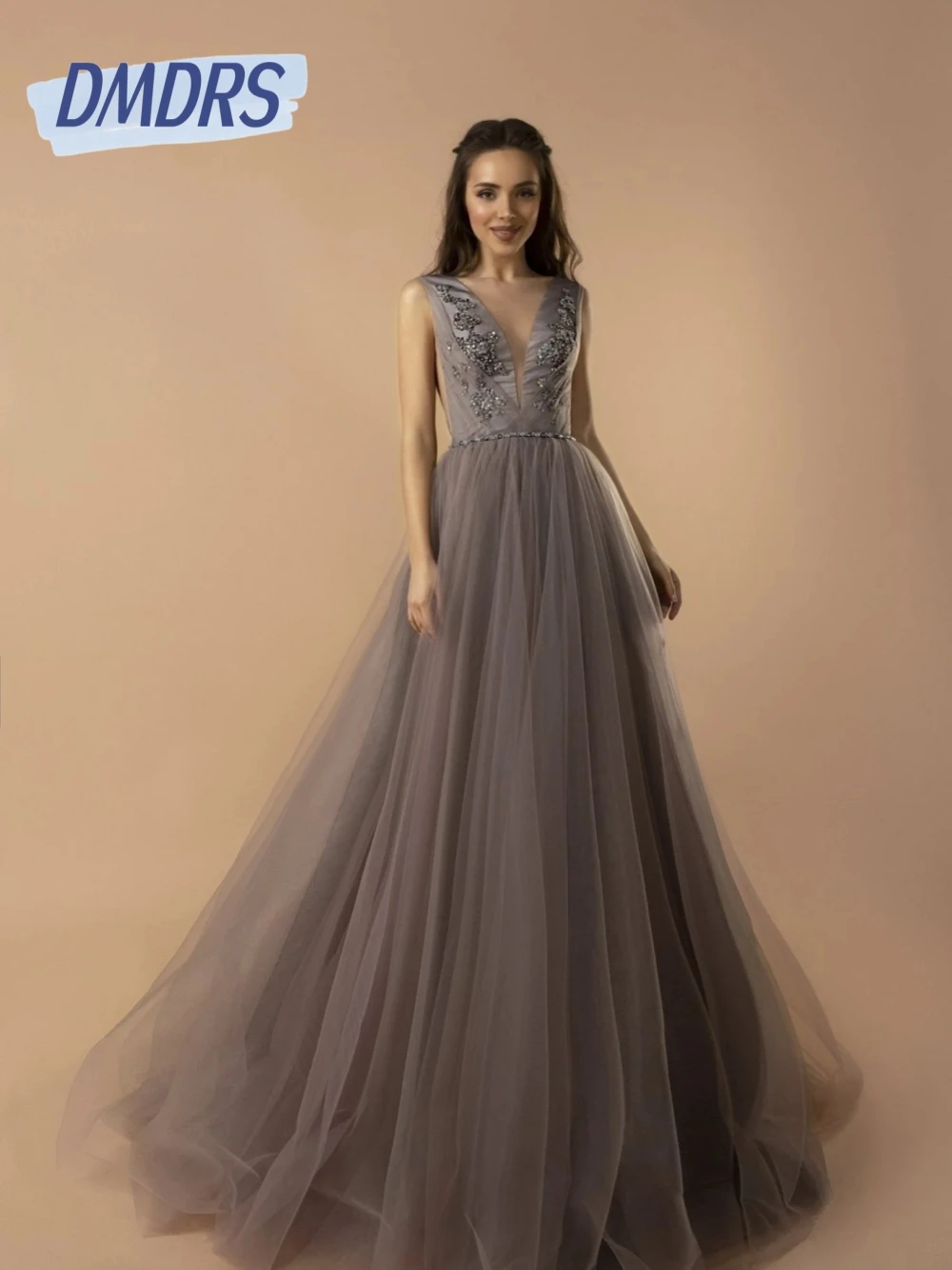 Grey Tulle Classy A Line Evening Dress Beaded Appliques Classic Tank Sleeves Cocktail Gown Customized Mother Of the Bride Dress
Grey Tulle Classy A Line Evening Dress Beaded Appliques Classic Tank Sleeves Cocktail Gown Customized Mother Of the Bride Dress