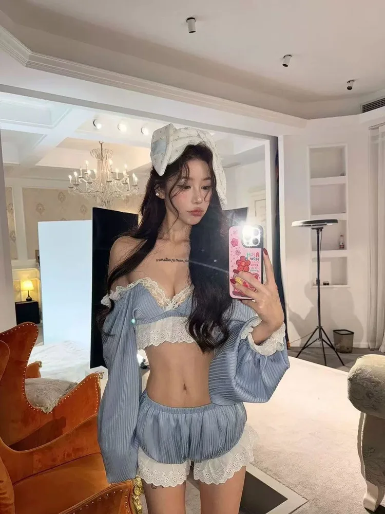 Американский сексуальный синий полосатый купальник с длинными рукавами и кружевной отделкой, топ с утягивающими шортами, пляжная одежда для отдыха для женщин
Американский сексуальный синий полосатый купальник с длинными рукавами и кружевной отделкой, топ с утягивающими шортами, пляжная одежда для отдыха для женщин