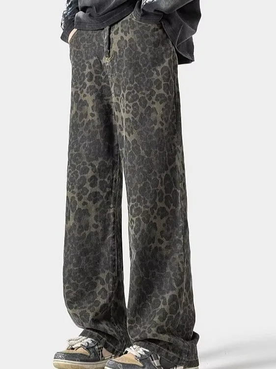 Мужские джинсы больших размеров в американском стиле ретро с леопардовым принтом, повседневные свободные брюки с прямыми штанинами, молодежная осенняя одежда Vitali Sle
Мужские джинсы больших размеров в американском стиле ретро с леопардовым принтом, повседневные свободные брюки с прямыми штанинами, молодежная осенняя одежда Vitali Sle