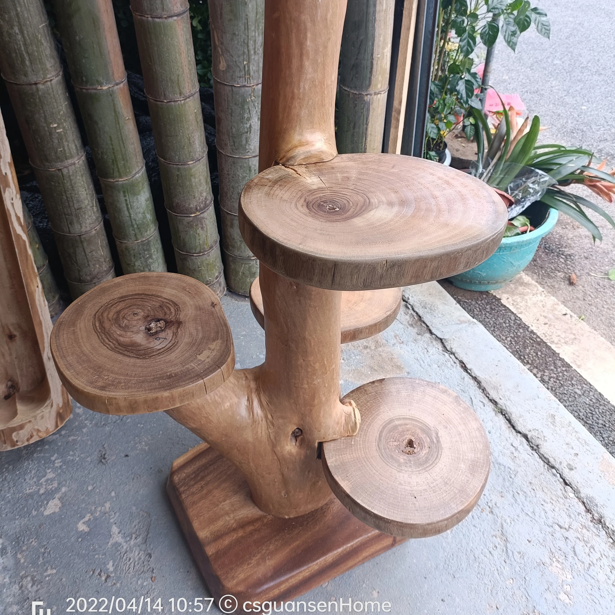 wholesale luxury stable cat climbing frame Cat Scratcher play cat's climbing tree
wholesale luxury stable cat climbing frame Cat Scratcher play cat's climbing tree
