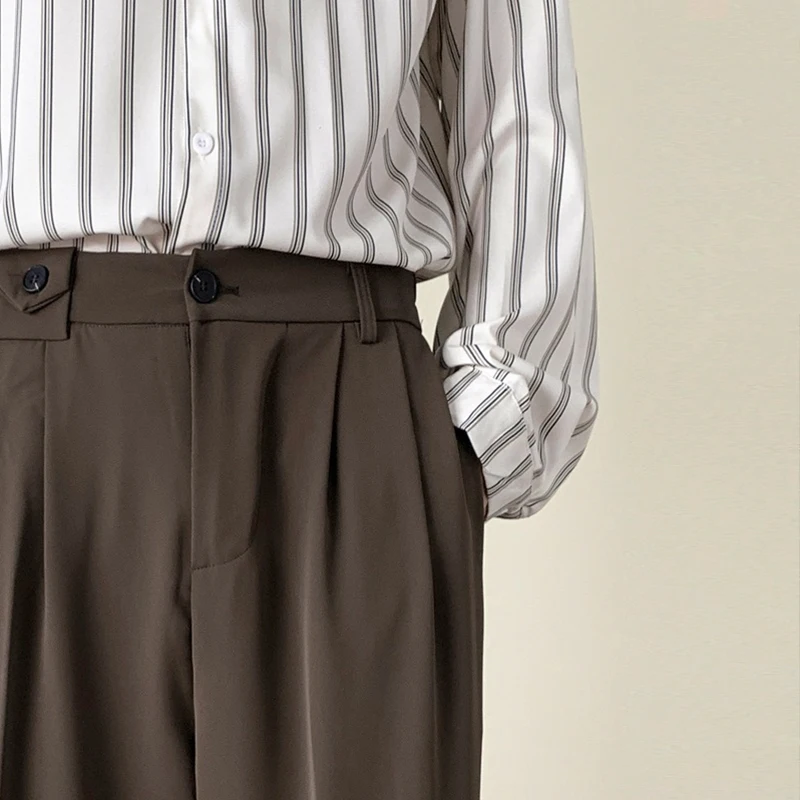 Мужские повседневные брюки прямого кроя, однотонные, струящиеся, в британском стиле, модные, в американском ретро-стиле, длинные, осенние, стильные
Мужские повседневные брюки прямого кроя, однотонные, струящиеся, в британском стиле, модные, в американском ретро-стиле, длинные, осенние, стильные