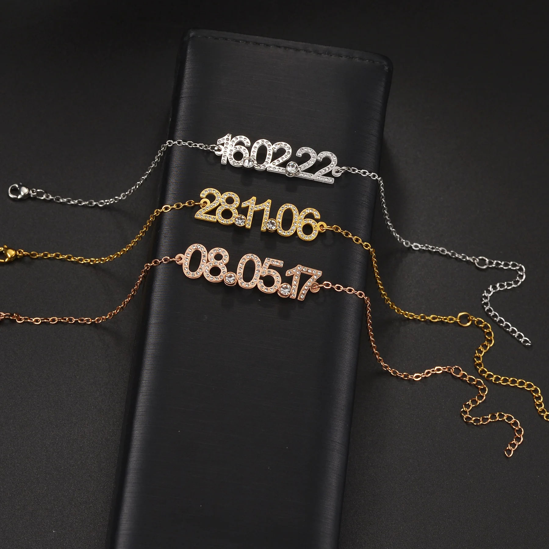 Personalized Custom Name Necklace Jewelry Sets for Women Stainless Steel Birthday Date Zircon Bracelet Blade Chain Mother's Gift
Personalized Custom Name Necklace Jewelry Sets for Women Stainless Steel Birthday Date Zircon Bracelet Blade Chain Mother's Gift