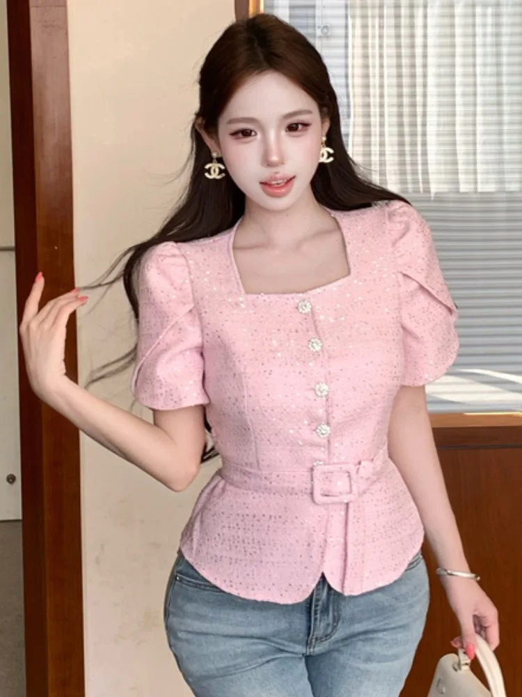 Shiny Sequin Short Sleeve Shirt Women's Slim Fit Square Collar Short Coat Top City Walk Summer Fashion Elegant Thinming
Shiny Sequin Short Sleeve Shirt Women's Slim Fit Square Collar Short Coat Top City Walk Summer Fashion Elegant Thinming