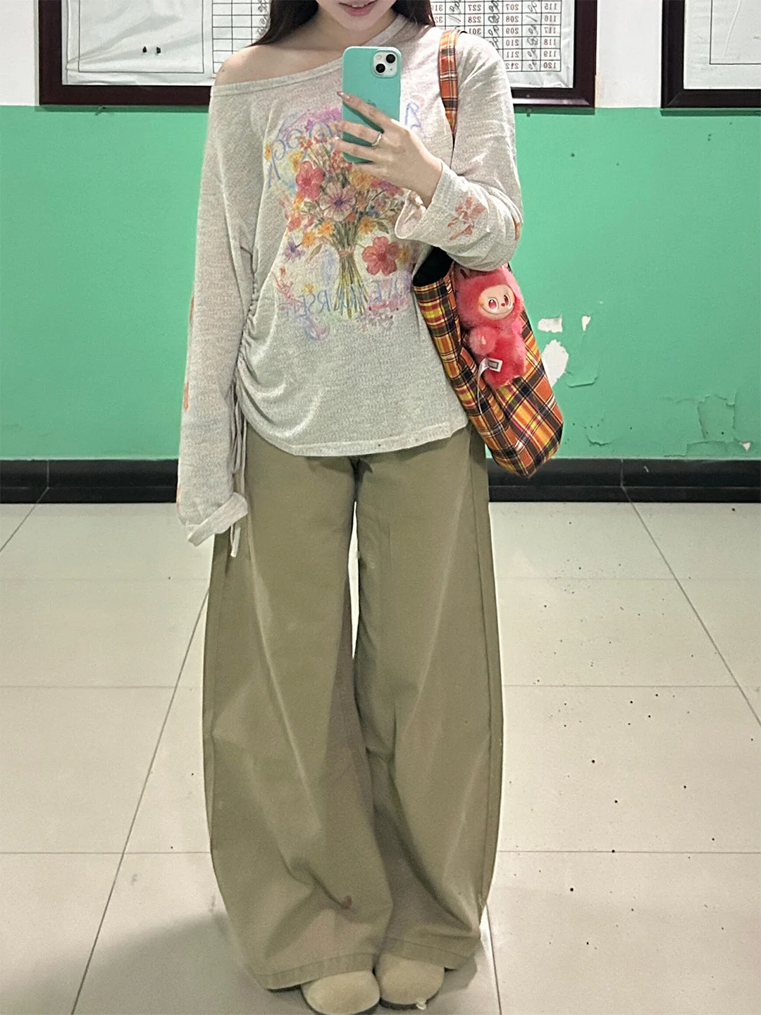 Summer 2026 Khaki Washed Denim Pants Women Loose Slim Straight Wide Leg High Waist American Style Spring Summer Ladies Jeans
Summer 2026 Khaki Washed Denim Pants Women Loose Slim Straight Wide Leg High Waist American Style Spring Summer Ladies Jeans