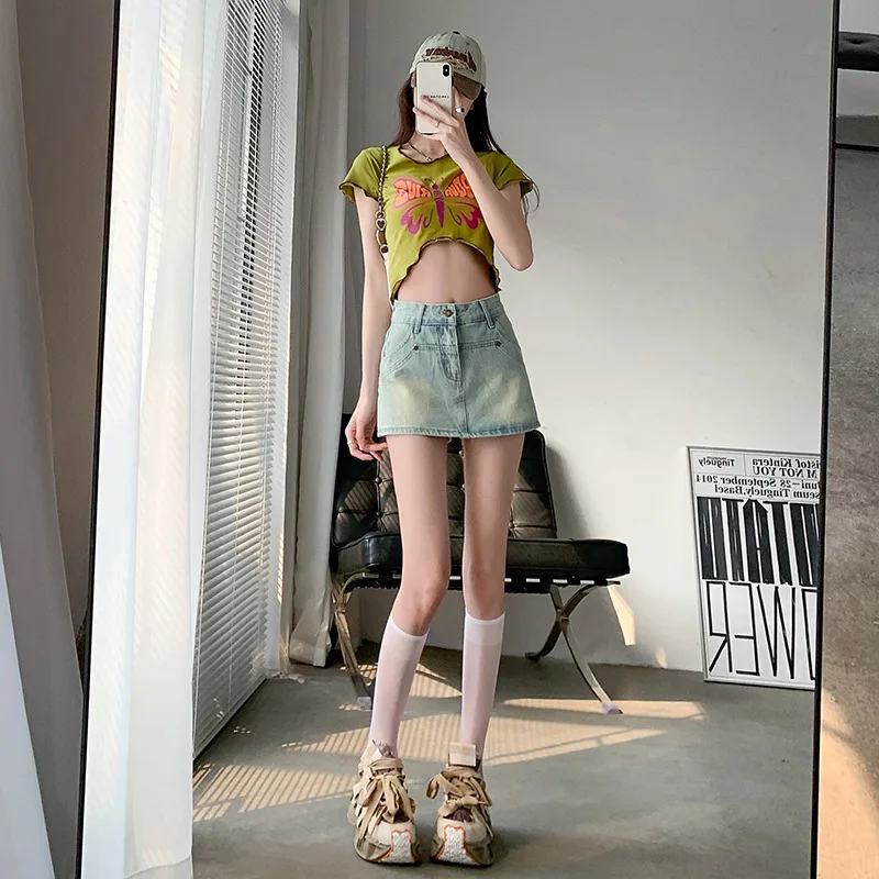 Summer's New Sexy High-waisted Denim Half Body Skirt, Fashionable and Versatile Casual A-line Hot Girl Denim Culottes for Ladies
Summer's New Sexy High-waisted Denim Half Body Skirt, Fashionable and Versatile Casual A-line Hot Girl Denim Culottes for Ladies