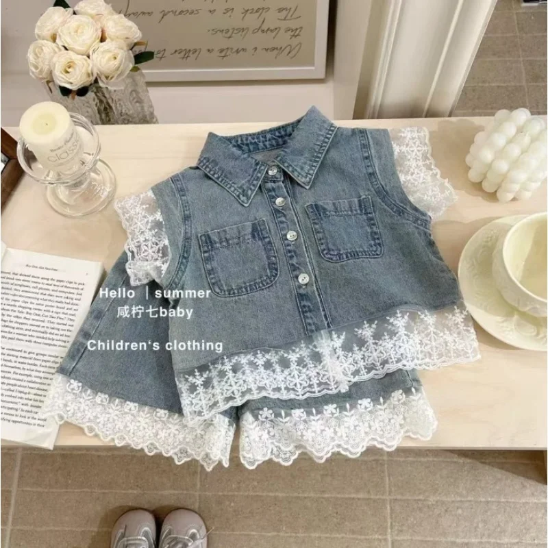Girl Baby Summer Cowboy Set 2025 New Korean Fashion Children's Lace Splicing Vest Shorts Cowboy Two Piece Set
Girl Baby Summer Cowboy Set 2025 New Korean Fashion Children's Lace Splicing Vest Shorts Cowboy Two Piece Set