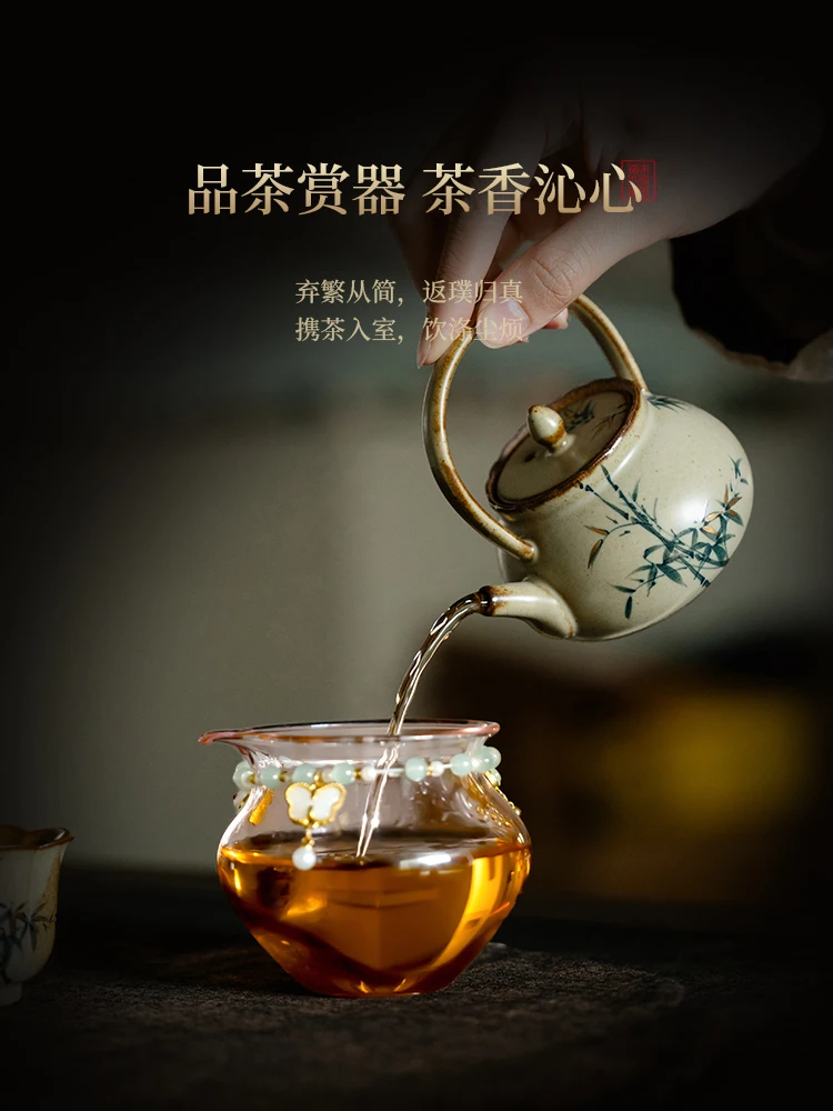 Antique Gold-Painted Pot Creative Pure Hand-Painted Bamboo Teapot Small Capacity Chinese Retro Style for Women
Antique Gold-Painted Pot Creative Pure Hand-Painted Bamboo Teapot Small Capacity Chinese Retro Style for Women