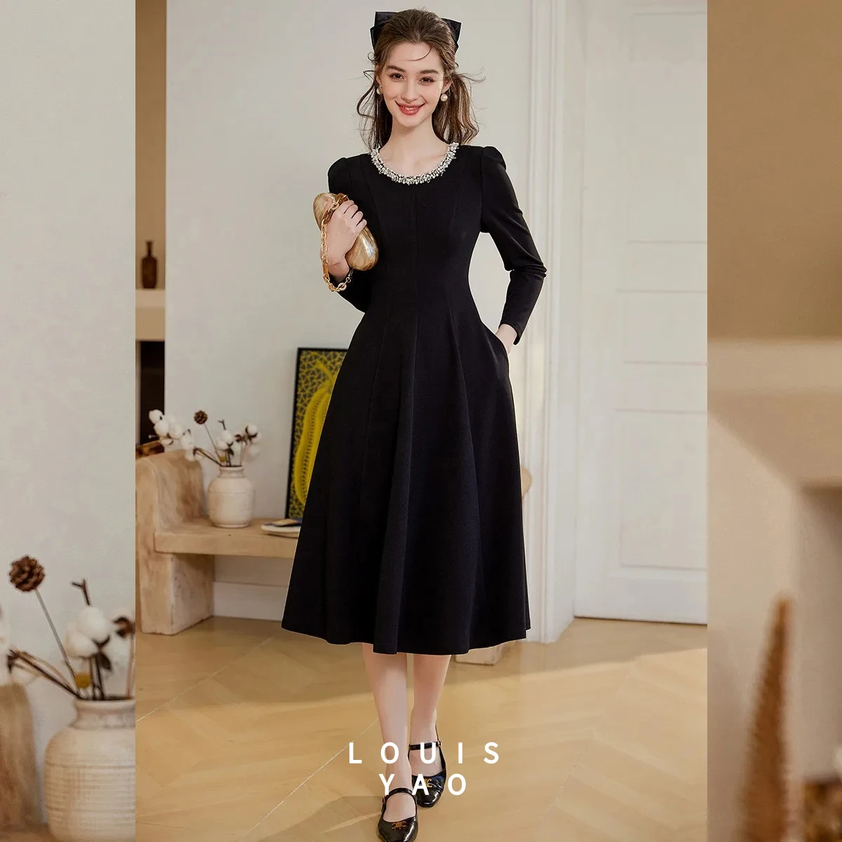 LOUISYAO 2026 Autumn Spring Vintage Round Neck Women Black Midi Dress Elastic Slim Fit Long Sleeve Party Cocktail Dress
LOUISYAO 2026 Autumn Spring Vintage Round Neck Women Black Midi Dress Elastic Slim Fit Long Sleeve Party Cocktail Dress