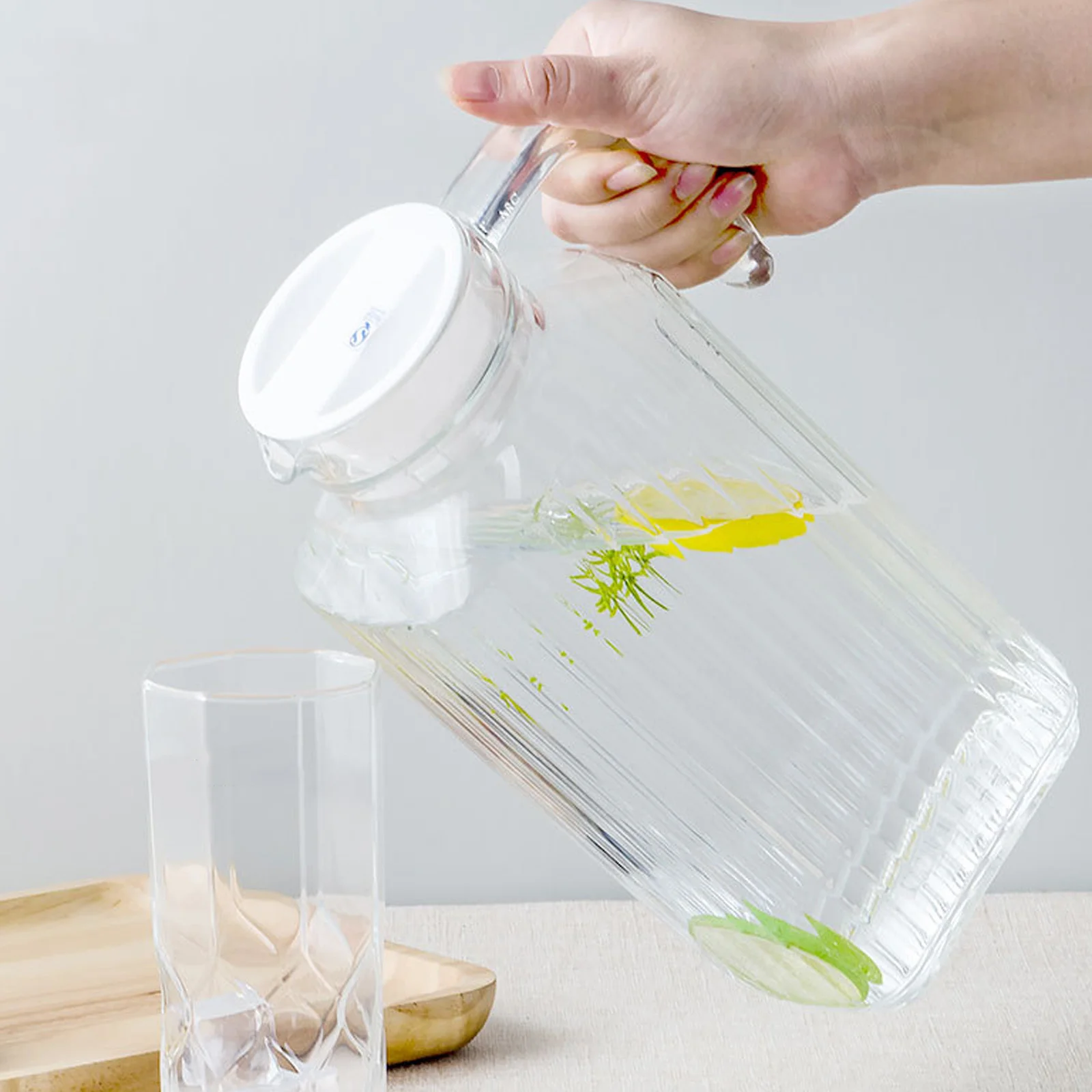 Cold Water Pitcher with Handle Design Heavy Duty Juice Jug for Drinks Portable Drink Dispenser
Cold Water Pitcher with Handle Design Heavy Duty Juice Jug for Drinks Portable Drink Dispenser