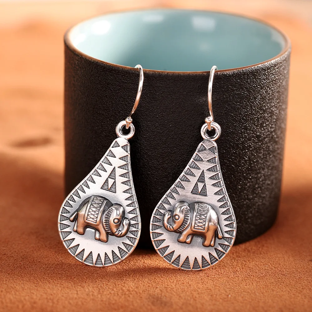 Uglyless Water Drop серьги со слоном, женские экзотические тотемные треугольные висячие серьги из стерлингового серебра 925 пробы с животными Brincos, ювелирные изделия
Uglyless Water Drop серьги со слоном, женские экзотические тотемные треугольные висячие серьги из стерлингового серебра 925 пробы с животными Brincos, ювелирные изделия