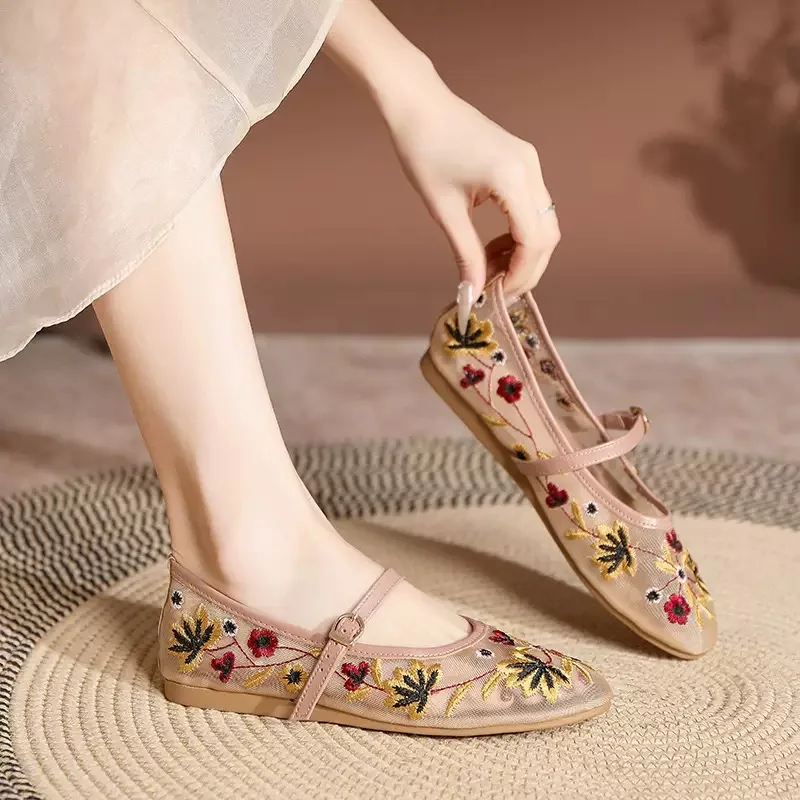 Women Floral Embroidery Mesh Mary Jane Flats Breathable Round Toe Buckle Strap Ballet Flats for Summer Flat Casual Dress Shoes
Women Floral Embroidery Mesh Mary Jane Flats Breathable Round Toe Buckle Strap Ballet Flats for Summer Flat Casual Dress Shoes