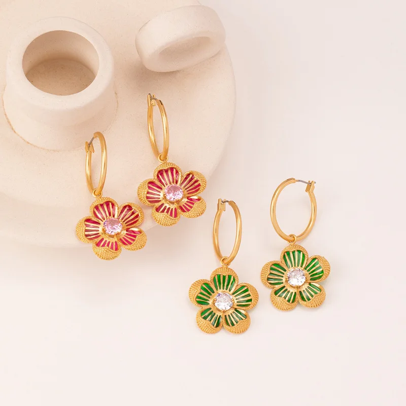 New European and American Brass Retro Geometric Earrings, Elegant French Inlaid Zircon Enamel Flower Two-wear Earrings for Women 
New European and American Brass Retro Geometric Earrings, Elegant French Inlaid Zircon Enamel Flower Two-wear Earrings for Women