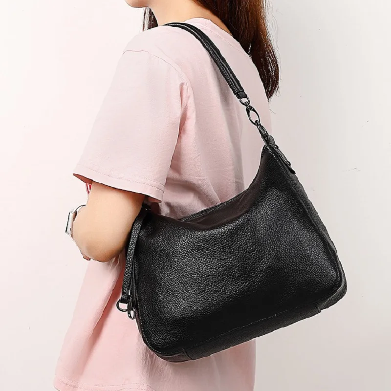 Daily Luxury Design Versatile Crossbody Bag 100% Genuine Leather Women's Shoulder Bag High Quality Cowhide Handbag
Daily Luxury Design Versatile Crossbody Bag 100% Genuine Leather Women's Shoulder Bag High Quality Cowhide Handbag