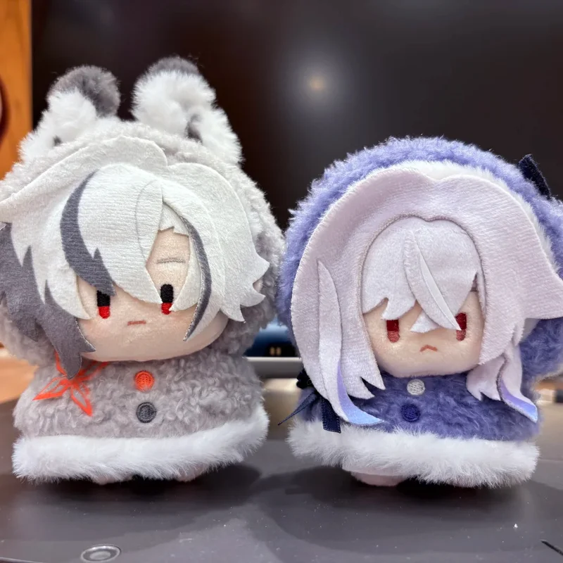 Genshin Impact Tartaglia Arlecchino Zhongli Snowy Frolic Series Plush Pendant Cute Doll Desktop Decoration Girl Birthday Gift
Genshin Impact Tartaglia Arlecchino Zhongli Snowy Frolic Series Plush Pendant Cute Doll Desktop Decoration Girl Birthday Gift