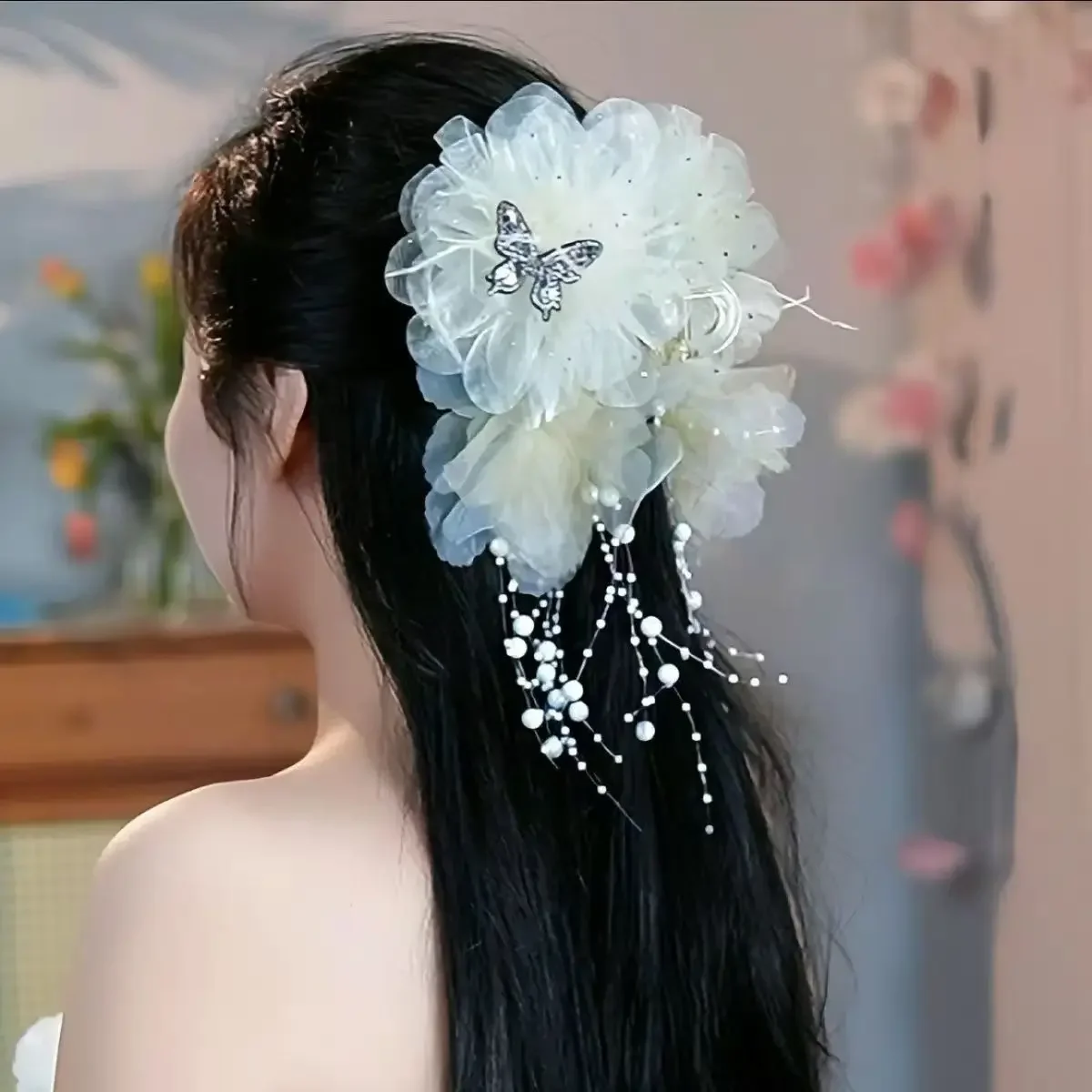 Women Fench Style Fashion Temperament Flower Beads Butterfly Tassel Fluffy Hair Clip Female Party Hair Claw Accessories
Women Fench Style Fashion Temperament Flower Beads Butterfly Tassel Fluffy Hair Clip Female Party Hair Claw Accessories