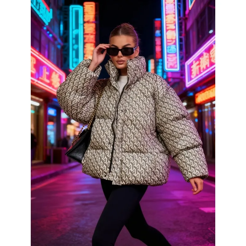 Oversized Printed Stand Collar Zipper Padded Jacket Women Elegant Long Sleeve Loose Autumn Winter Coats Fashion Ladies Outerwear
Oversized Printed Stand Collar Zipper Padded Jacket Women Elegant Long Sleeve Loose Autumn Winter Coats Fashion Ladies Outerwear