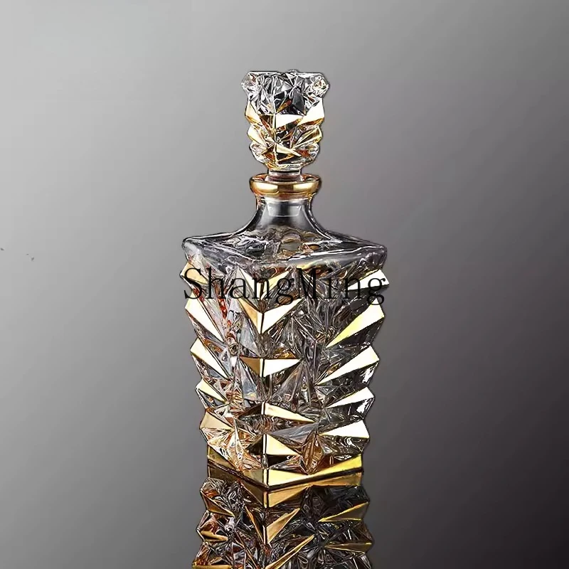 DSA crystal glass wine bottle gold-painted creative household whiskey bottle with lid white red wine decanter
DSA crystal glass wine bottle gold-painted creative household whiskey bottle with lid white red wine decanter