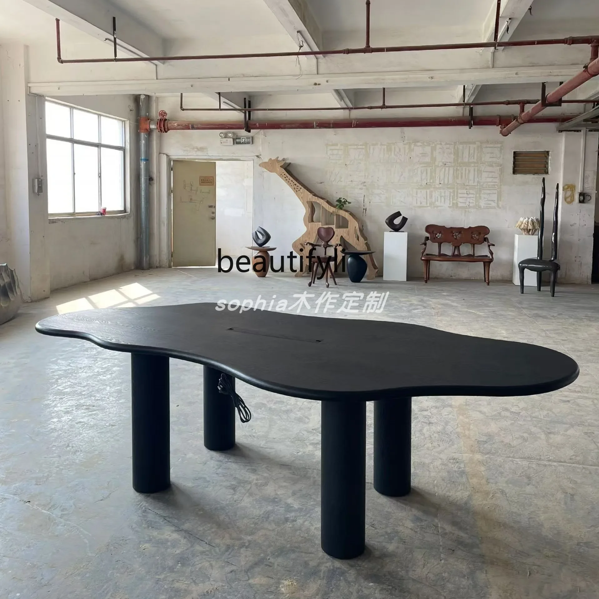 V Nordic cream wabi style solid wood dining table, irregular designer tea table black creative
V Nordic cream wabi style solid wood dining table, irregular designer tea table black creative