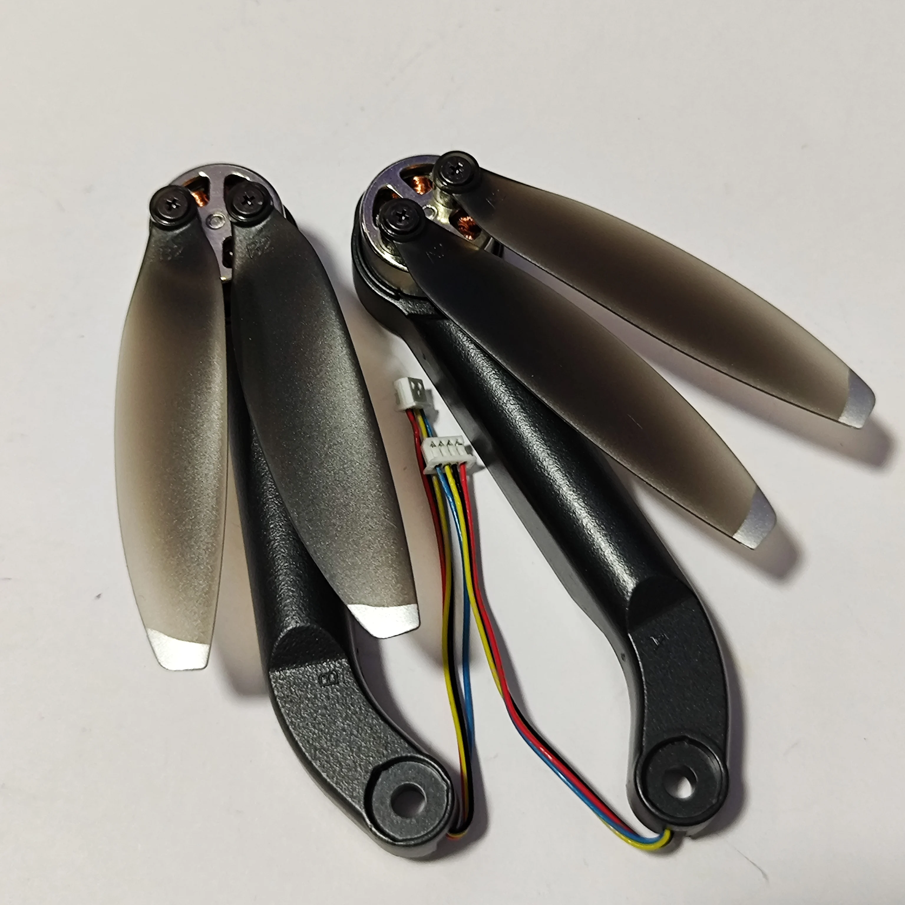 Drone Rear Arm Brushless Motor Arm AB 2PCS for KFRC KF613 Foldable Obstacle Avoidance RC Quadcopter Motors Spare Parts
Drone Rear Arm Brushless Motor Arm AB 2PCS for KFRC KF613 Foldable Obstacle Avoidance RC Quadcopter Motors Spare Parts