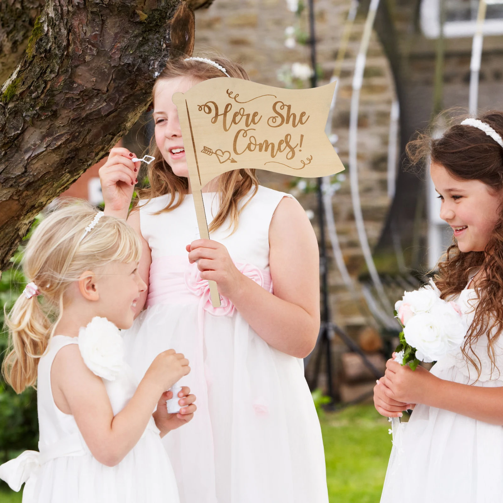 Creative Wedding Decor Guide Board Rustic Wooden Card Here She Comes Bride Sign Party Accessories 
Creative Wedding Decor Guide Board Rustic Wooden Card Here She Comes Bride Sign Party Accessories