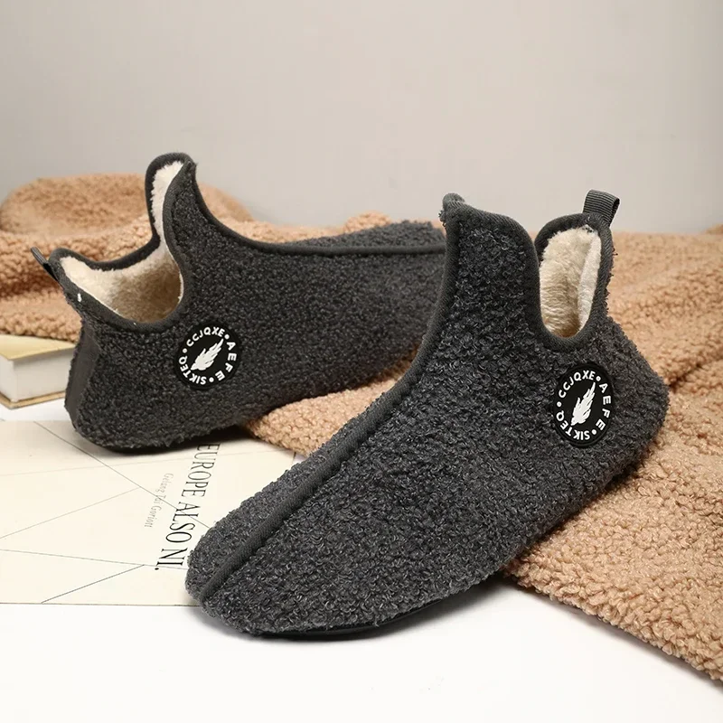 Winter Men Slippers Non-slip Warm Couples Cotton Shoes Women and Men Indoor Plush Unisex Home Cotton Comfortable Soft Flat Shoes
Winter Men Slippers Non-slip Warm Couples Cotton Shoes Women and Men Indoor Plush Unisex Home Cotton Comfortable Soft Flat Shoes