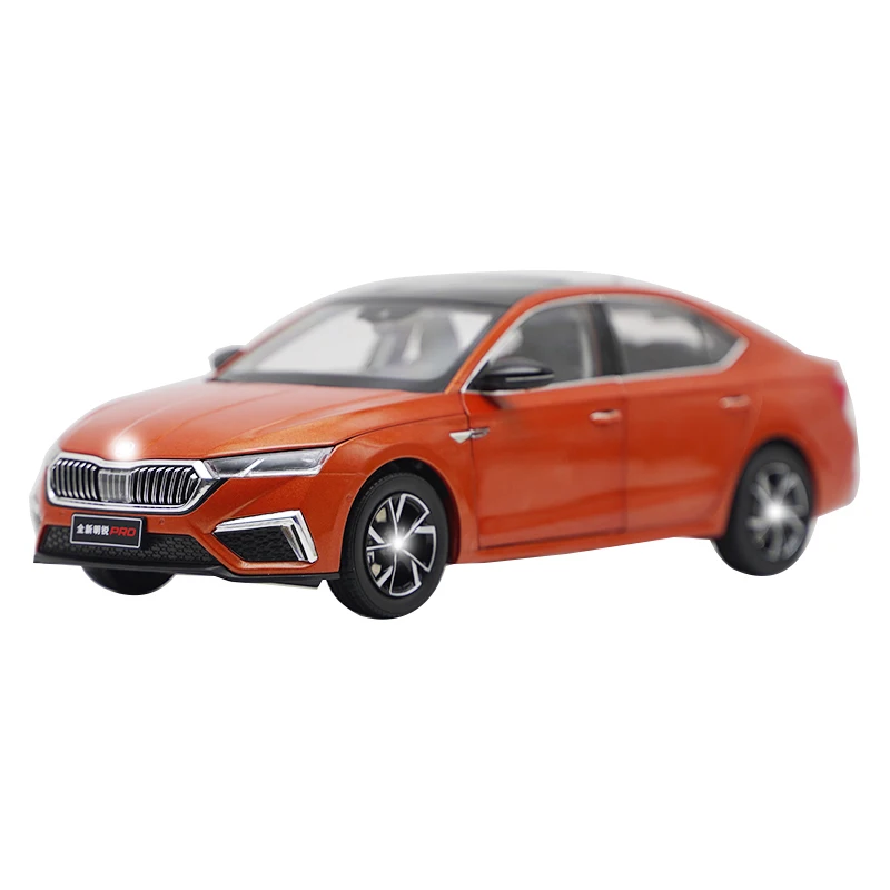 OCTAVIA PRO Модель автомобиля из сплава, настольная модель, коллекция микромоделей, оранжевый и синий, 1:18, 2021 г.
OCTAVIA PRO Модель автомобиля из сплава, настольная модель, коллекция микромоделей, оранжевый и синий, 1:18, 2021 г.