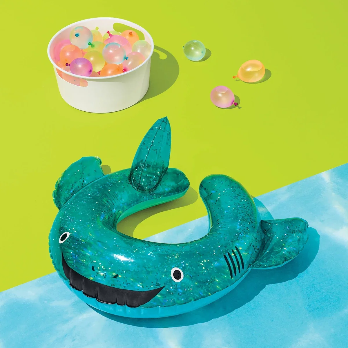 Split Ring-Shark Glitter Novelty Float - Sun Squad Green
Split Ring-Shark Glitter Novelty Float - Sun Squad Green