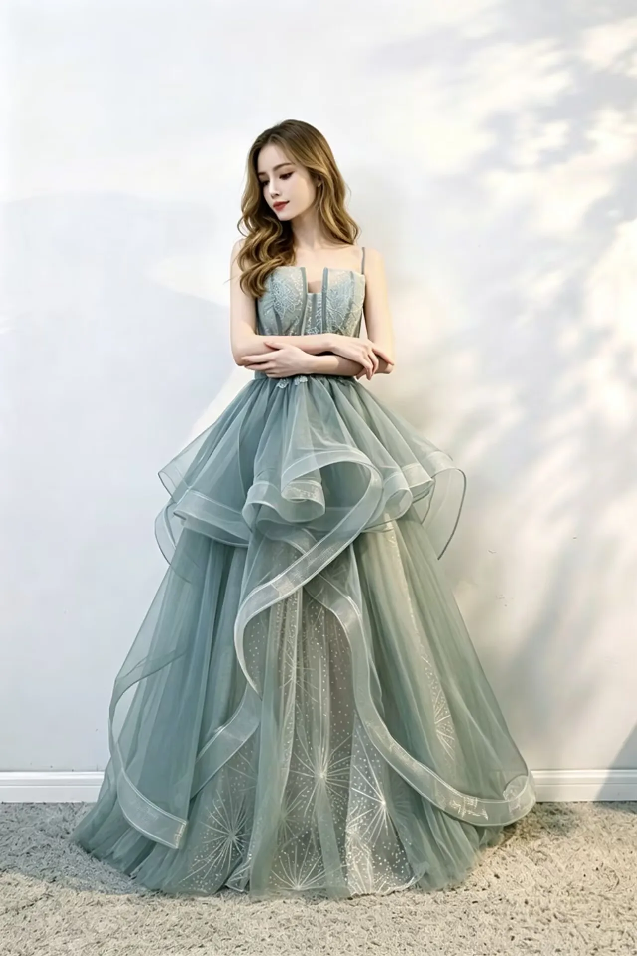 JEHETH Gray Green Spaghetti Straps Evening Dress Floral Embroidery Formal Gown Ruffled Tulle Night Dresses Prom Dresses Custom
JEHETH Gray Green Spaghetti Straps Evening Dress Floral Embroidery Formal Gown Ruffled Tulle Night Dresses Prom Dresses Custom