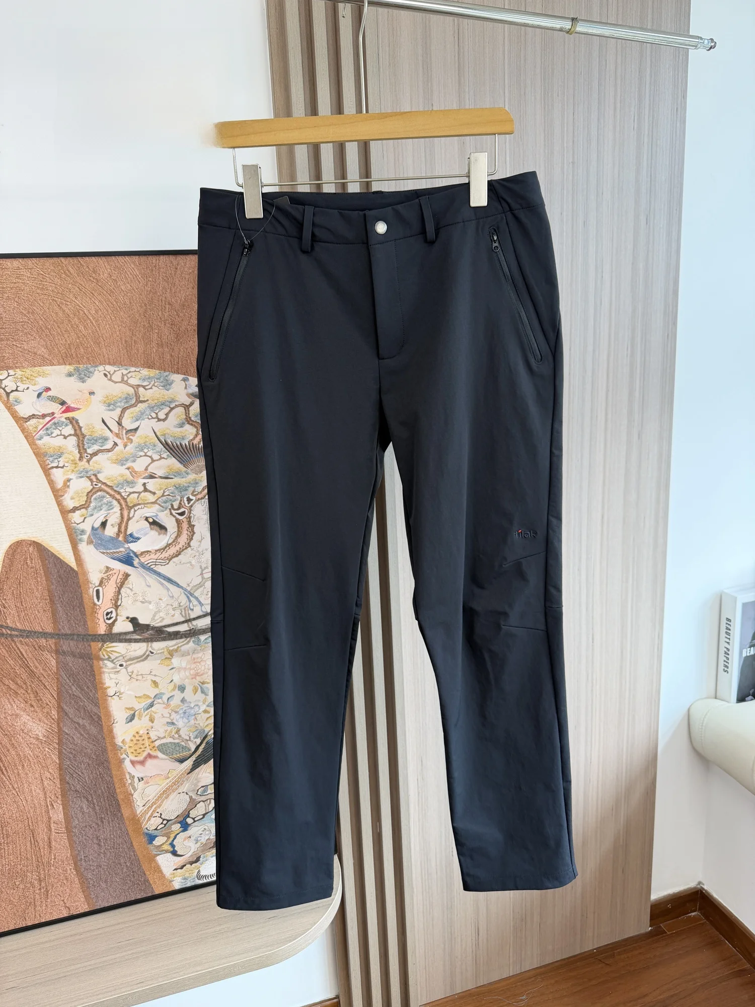 Men's Outdoor Hiking Casual Pants High Version Breathable Quick Dry Spring Summer Knitted Straight Leg Trousers Windproof
Men's Outdoor Hiking Casual Pants High Version Breathable Quick Dry Spring Summer Knitted Straight Leg Trousers Windproof