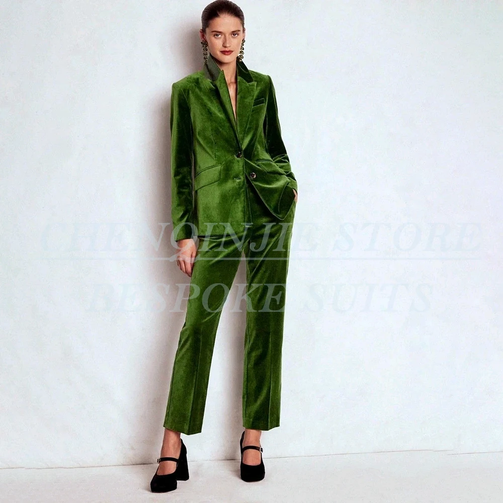 High Quality Velvet Women's Suits Blazer High Quality Single Breasted Regular Fit Office 2 Piece Jacket Pants Full Sets
High Quality Velvet Women's Suits Blazer High Quality Single Breasted Regular Fit Office 2 Piece Jacket Pants Full Sets