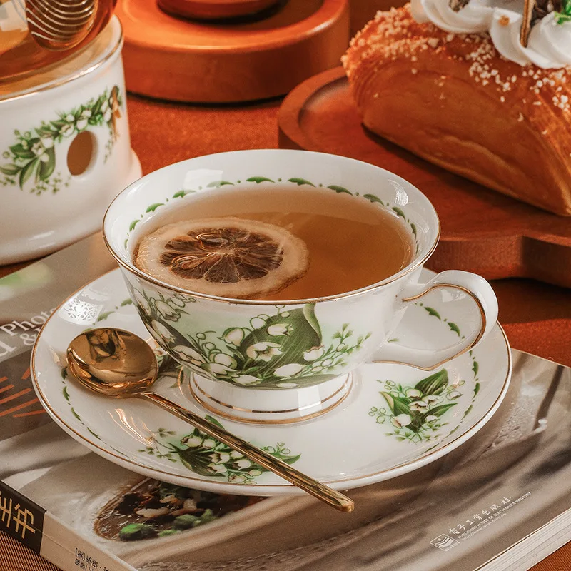 Vintage Floral Tea Cup with Saucer and Spoon English Afternoon Tea Coffee Cup for birthdays weddings Gift
Vintage Floral Tea Cup with Saucer and Spoon English Afternoon Tea Coffee Cup for birthdays weddings Gift