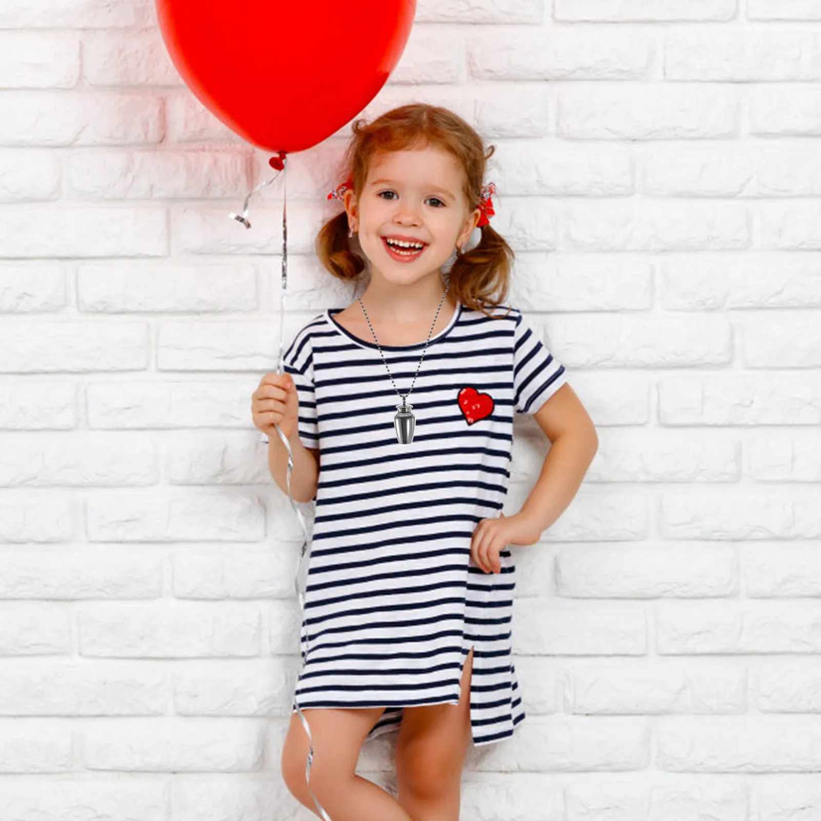 Baby Milk Tooth Holder Necklace Chic Design Safe Material Teeth Saver for Toddler Pet Hair Lanugo Keepsake Pendant Gift
Baby Milk Tooth Holder Necklace Chic Design Safe Material Teeth Saver for Toddler Pet Hair Lanugo Keepsake Pendant Gift