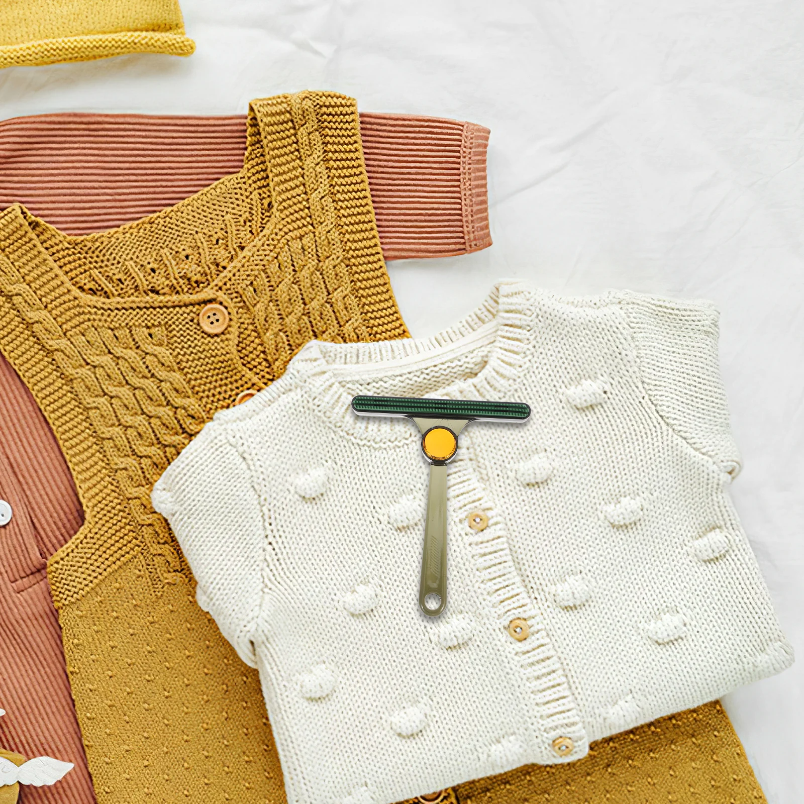 1pcs Hair Removal Device Fabric Comb Lint Remover Sweater Pilling Shaving Tool Manual Green Clothes Wool Pet Non Slip Handle
1pcs Hair Removal Device Fabric Comb Lint Remover Sweater Pilling Shaving Tool Manual Green Clothes Wool Pet Non Slip Handle