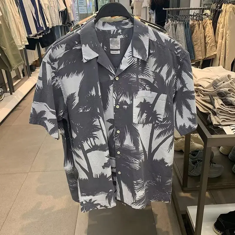 Hawaiian Floral Short-sleeved Shirt Men's Loose and Versatile Summer Thin Shirt Hong Kong Style Brand Jacket
Hawaiian Floral Short-sleeved Shirt Men's Loose and Versatile Summer Thin Shirt Hong Kong Style Brand Jacket