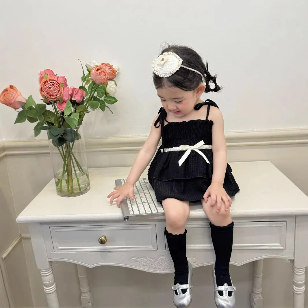 Модные повседневные черные милые и милые комбинезоны с узлом-бабочкой, детская одежда, комбинезоны на бретельках для девочек, корейские
Модные повседневные черные милые и милые комбинезоны с узлом-бабочкой, детская одежда, комбинезоны на бретельках для девочек, корейские