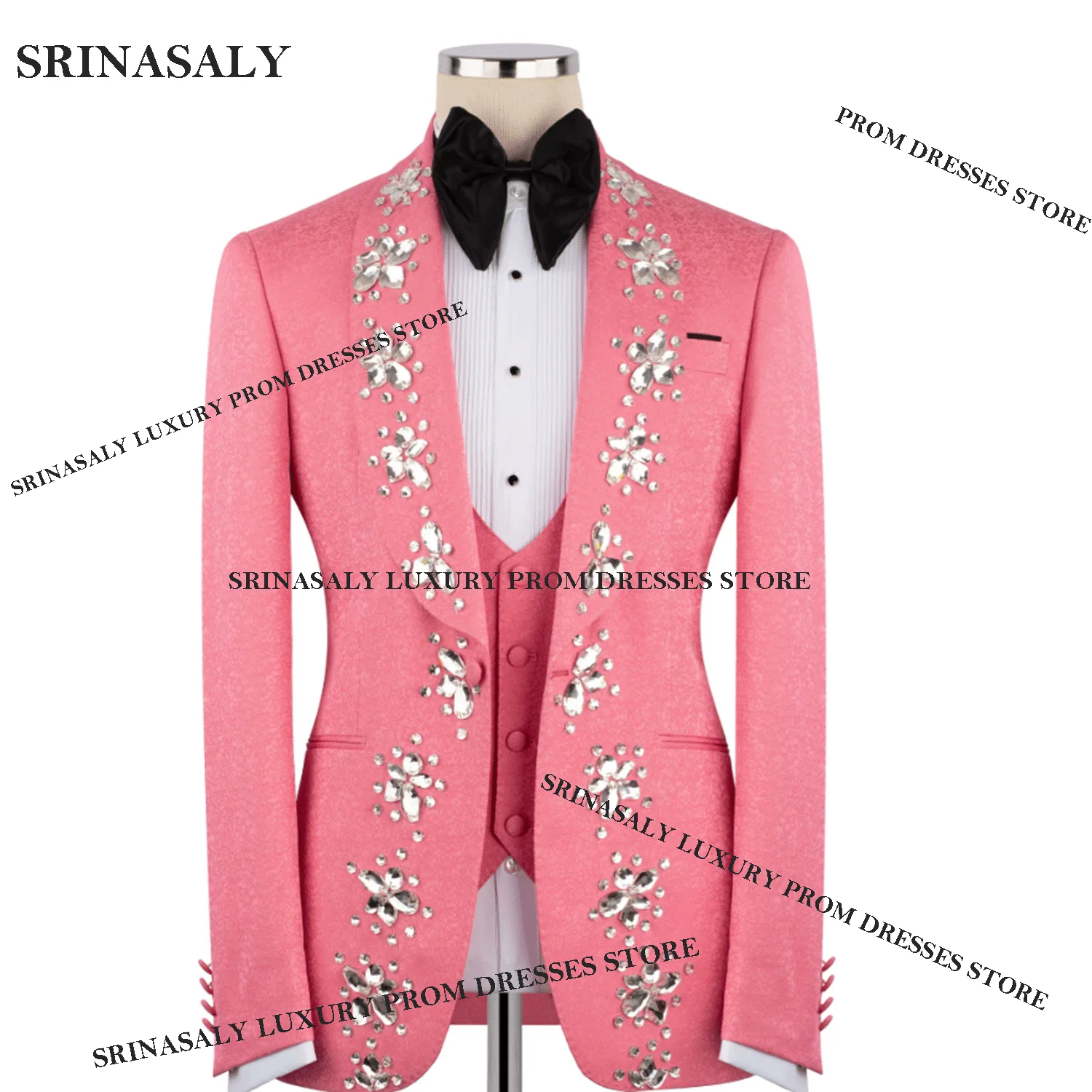 Роскошные мужские костюмы с кристаллами и жемчугом, модные жаккардовые смокинги для жениха, свадебные костюмы с блестками, облегающий крой, комплект из 3 предметов, ручная работа, костюм Homme.
Роскошные мужские костюмы с кристаллами и жемчугом, модные жаккардовые смокинги для жениха, свадебные костюмы с блестками, облегающий крой, комплект из 3 предметов, ручная работа, костюм Homme.